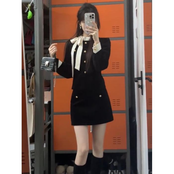 

Женский комплект топ с французским бантом и облегающая мини-юбка на осень/зиму 2024 Small чёрный