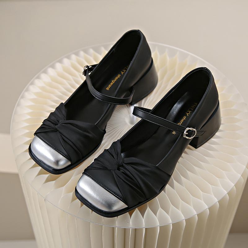 fashion Slip On Shoes For Women Casual Female Sneakers British Style Loafers Autumn Flats Square Toe Oxfords