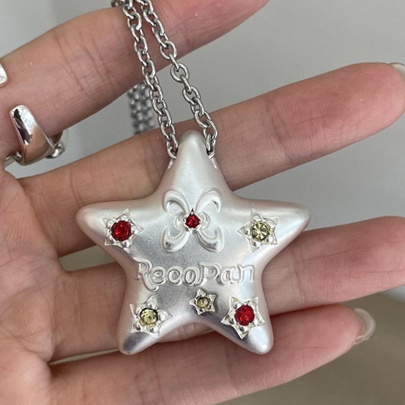 Colar Versátil para Camadas Corrente de Pescoço com Pingente de Estrela Geométrica e Detalhe de Zircônia Brilhante para Uso Diário