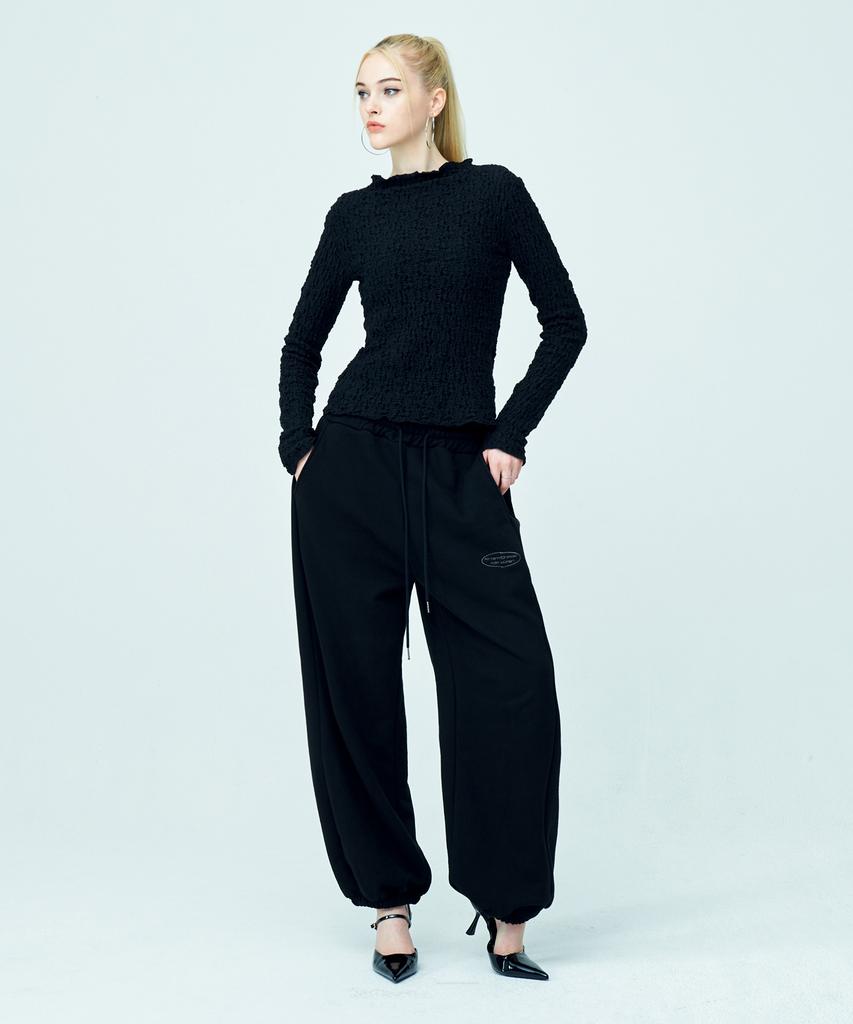 Attention Row For Woman Cloud Winkle Half-Neck Long-Sleeve T-Shirt (Black)