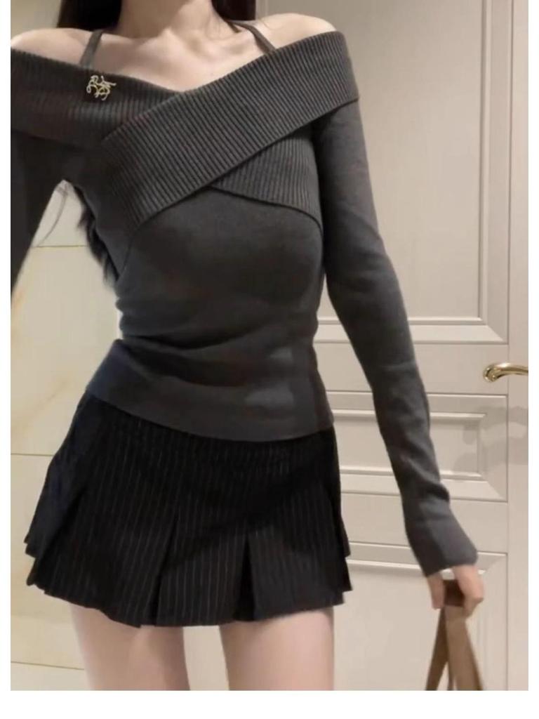 French Slim Fit Off-Shoulder Sweater: Solid Color, Irregular Knit Design for Women - Autumn/Winter Collection