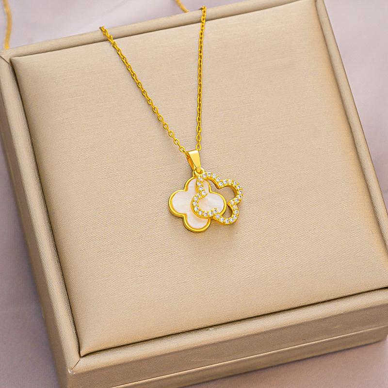 Four Leaf Clover Titanium Steel Necklace Fashionable, Simple and Versatile Collarbone Chain