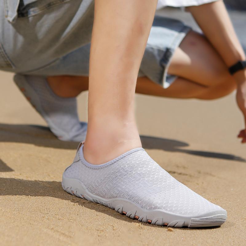 Slip-on Wading Sneakers Men Women Quick Drying Aqua Shoes Lightweight Breathable Water Sports Shoes for Surfing Fishing Kayaking