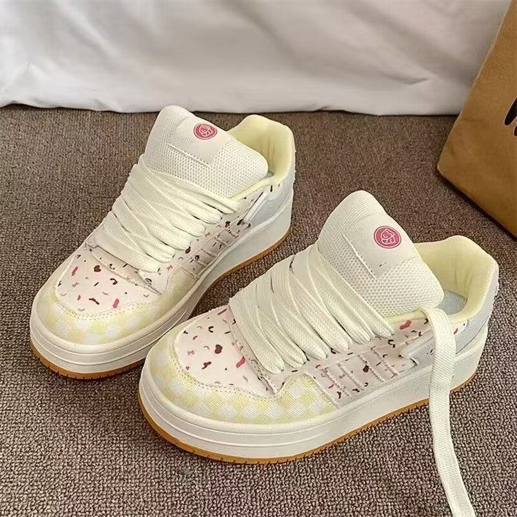 Zhao Liying Cranberry platform bread color scheme shoes ins casual board shoes new