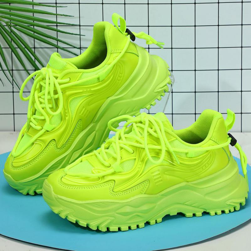 Baskets Casual Jaune Fluorescent Mode Respirantes Printemps Plateforme Chaussures de Sport Femmes Slip On Dames Chaussures de Marche d'Extérieur Amoureux