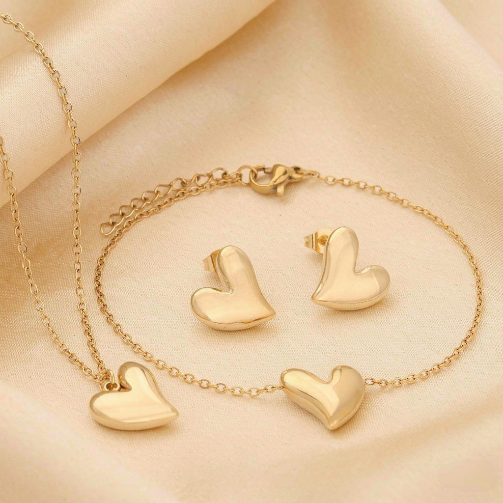Luxury 18K PVD Gold Plated Waterproof Stainless Steel Heart Jewelry Set Elegant Fashion Necklace Bracelet Earrings Kit for Gifts