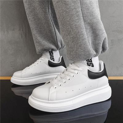 Moda 2024 Sapatos Brancos Clássicos Homens Verão Respirável Tênis Plataforma Masculino Streetwear Caminhada Tênis Casuais Calçados de Designer Masculinos