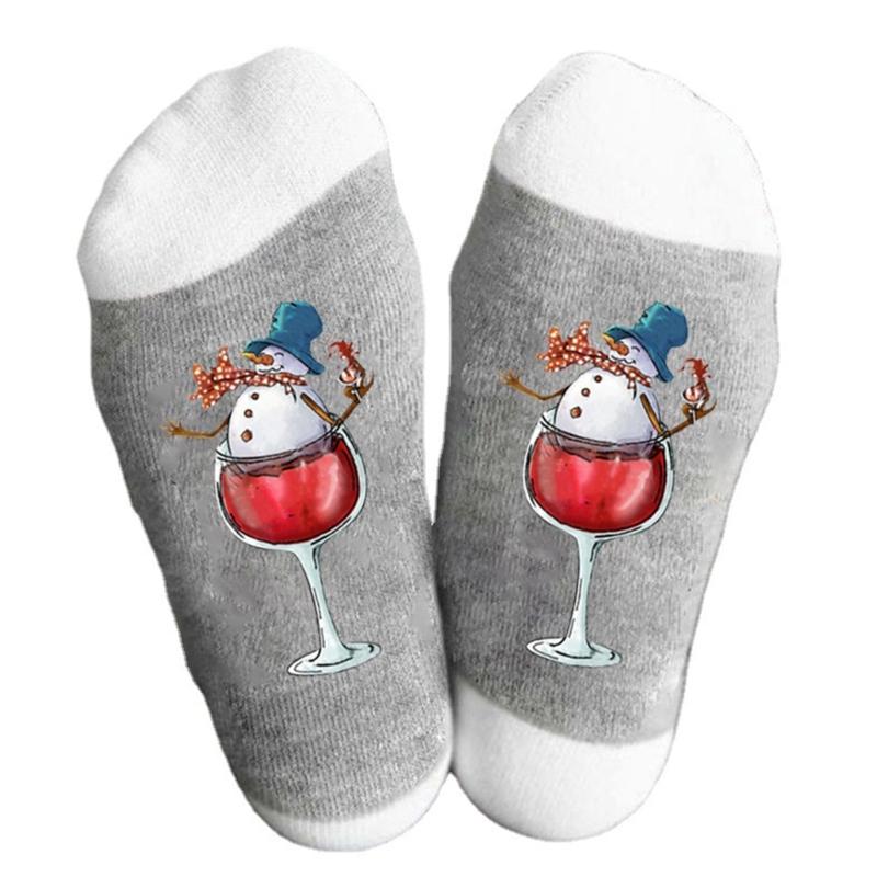 Festival Snowman in Wine Glass Patterned Crew Socks Christmas Novelty Funny Cotton Middle Calf Socks for Men Party Gift