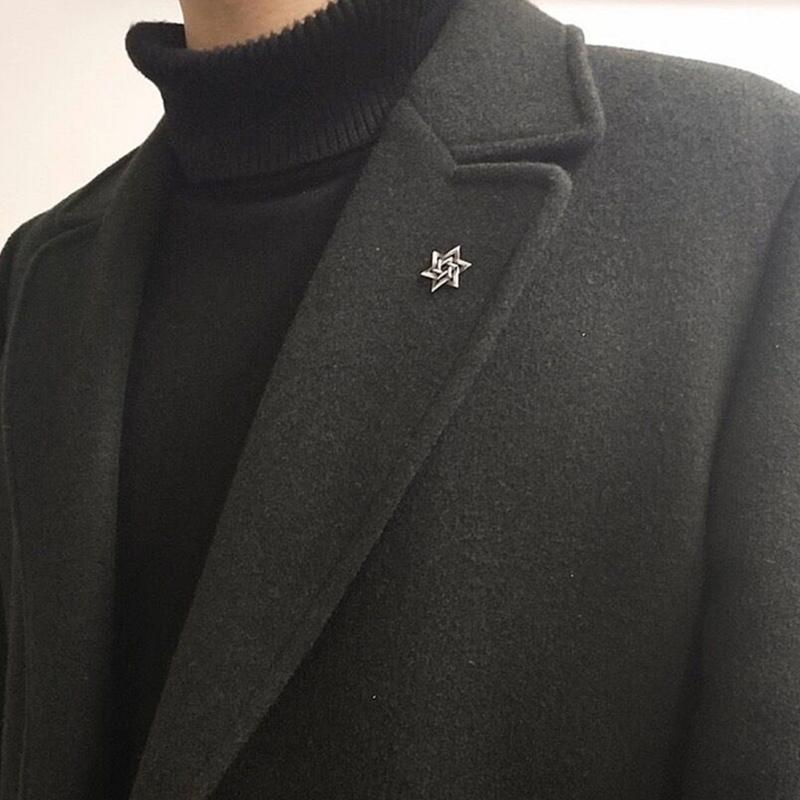 Vintage Hexagram Alloy Brooch Elegant Retro Design Sturdy Allergy Resistant Jewelry Accessory For Women Men