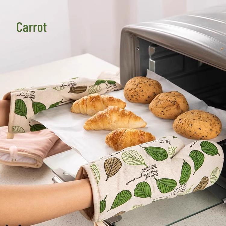 Carrot Heat-Resistant Anti-Slip Oven Gloves for Baking and Cooking