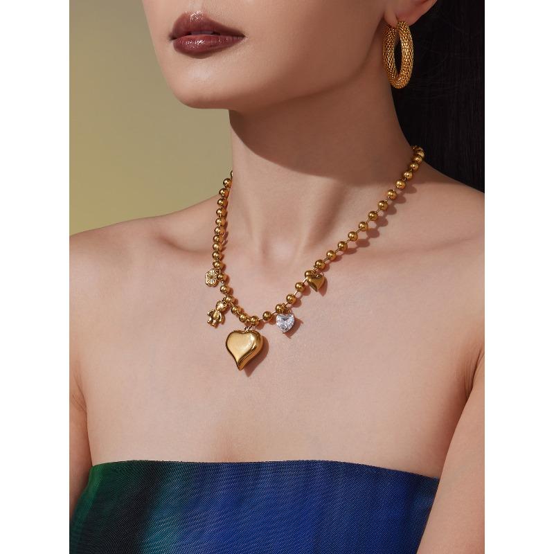 Mili 5a cubic zirconia big heart bear hollow clavicle chain - 18k gold plated eco-friendly stainless steel jewelry