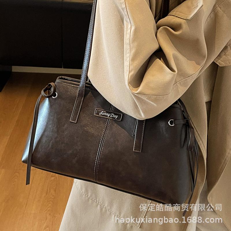 Leopard Print Bag Women's Large Capacity 2025 New Autumn and Winter Retro Shoulder Underarm Bag Niche Portable Work Commuter Bag