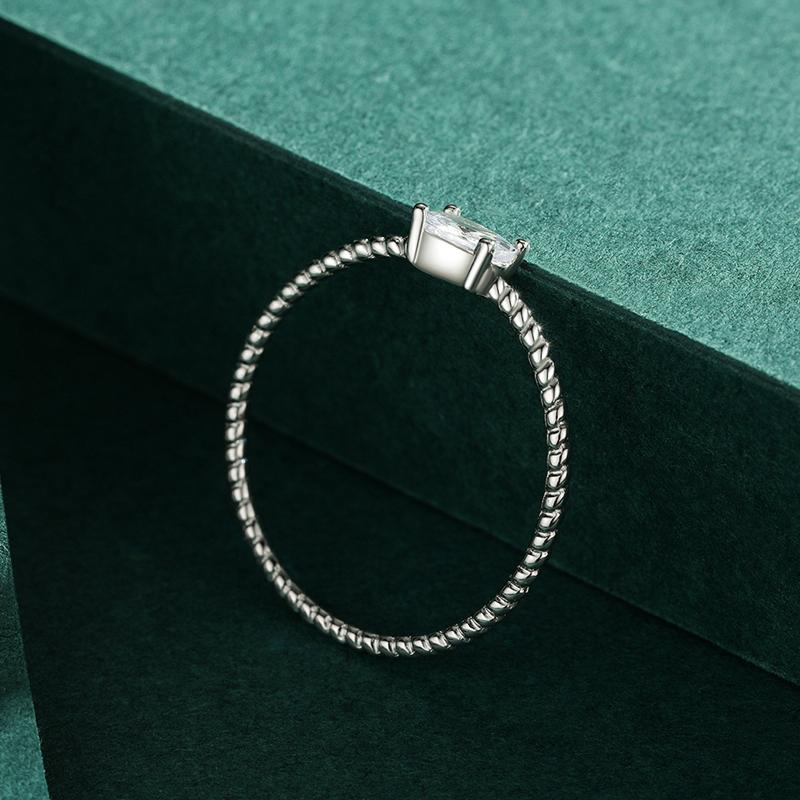 MODIAN Simple Twist Thin Gold Color Rings 925 Sterling Silver Tiny Oval Sparkling Finger Rings For Women Wedding Jewelry