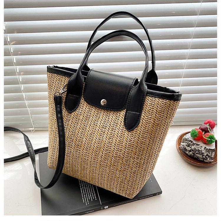 

Fashionable Woven Bucket Bag With High Capacity For Spring And Summer 2022 чорний