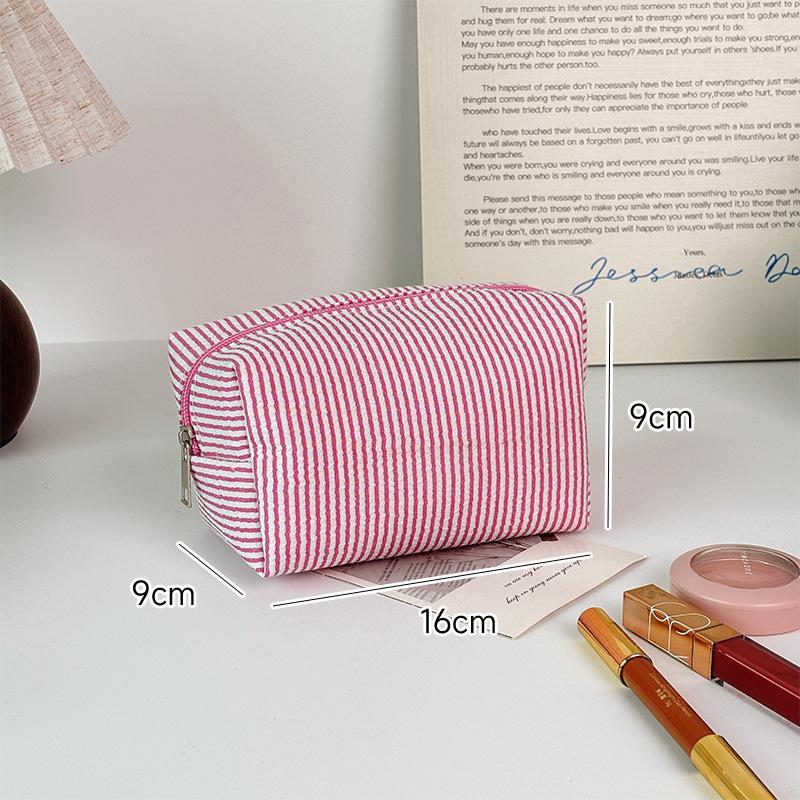 Striped Seersucker Makeup Pouch Large Capacity Durable Zipper Portable Compact Cosmetic Storage Bag for Short Trip Use