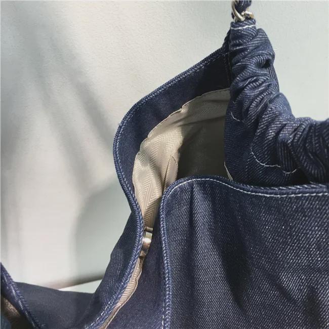 2023 Korean-Inspired Women's Large Capacity Denim Canvas Shoulder Bag