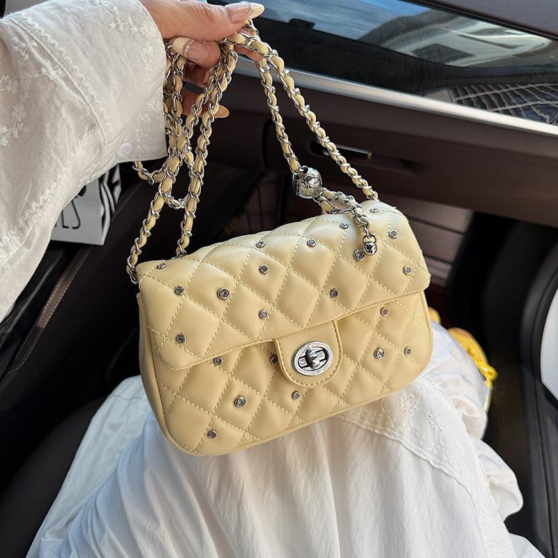 Summer Fashion Diamond Chain Bag Women's 2025 New Simple and Versatile Small Square Bag Korean Version Messenger Mobile Phone Bag