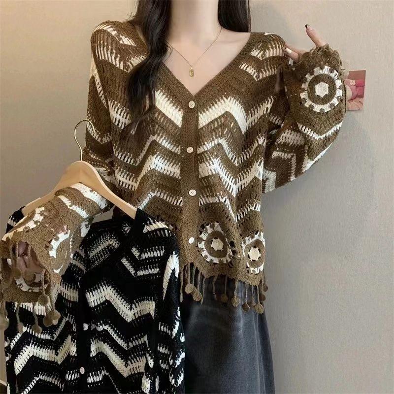 

Ледачий светр з V-подібним вирізом і бахромою для жіночого весняного трикотажного низу, унікальний короткий топ XL дубильна кора