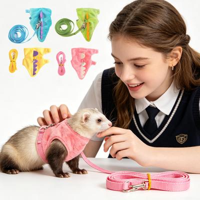 Verstellbares Kleintier- und Leinen-Set in Dinosaurierform, Süßes Plüschgeschirr mit Glöckchen für Frettchen, Kaninchen, Meerschweinchen, Hamster, Weich und Atmungsaktiv