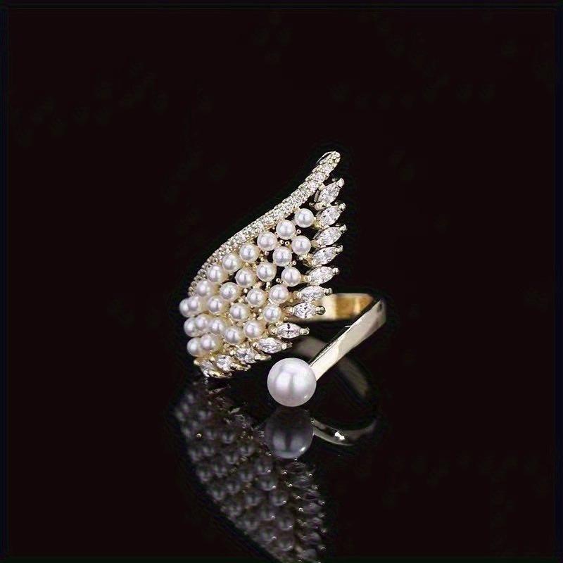 1 Piece Of Elegant Exquisite And Fashionable Imitation Pearl Wing Female Charm Adjustable Opening Ring Women'S Banquet Jewelry