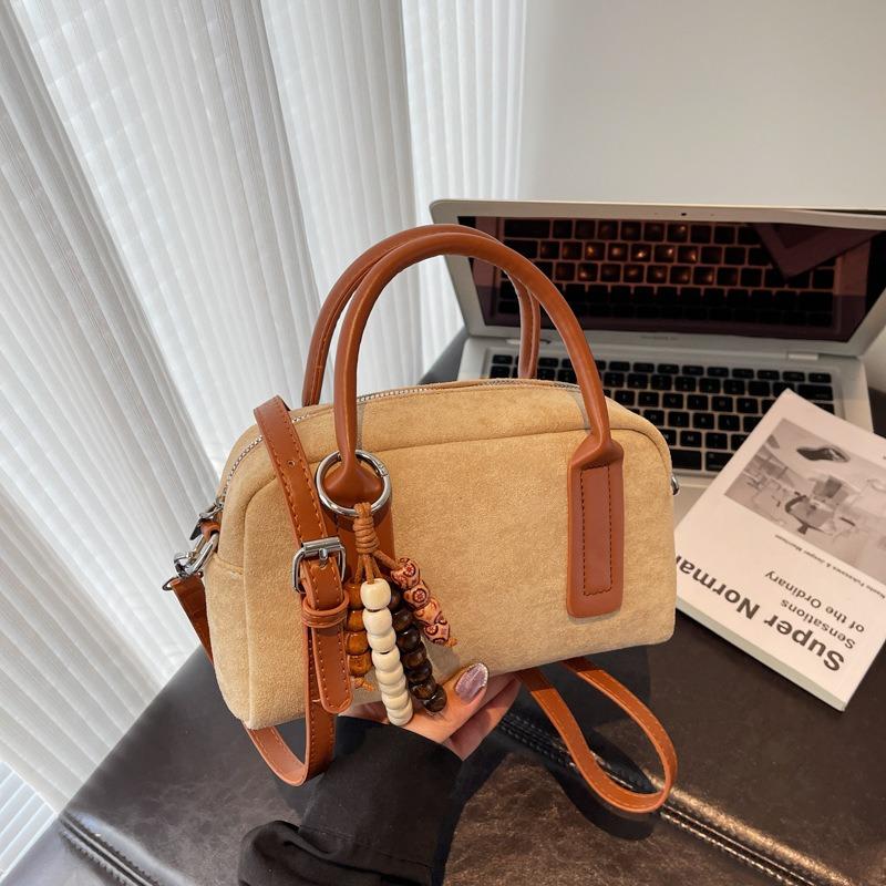 Niche Handbag Bag Women's New Fashion Retro Commuter Shoulder Pillow Bag Premium Messenger Bag