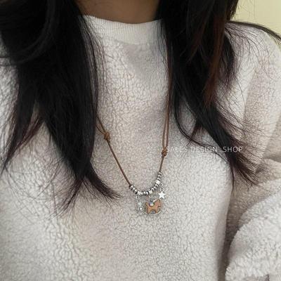 Collier pendentif poney en bois style coréen: Accessoire de clavicule haut de gamme, polyvalent et tendance