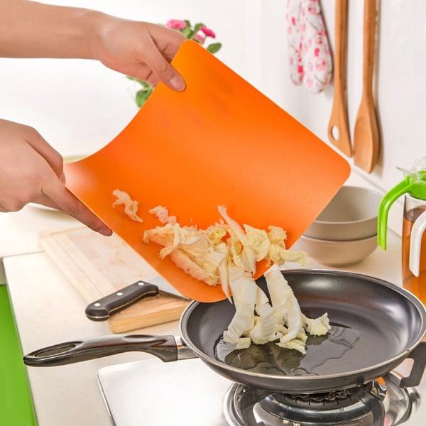 2ks Nové barevné plastové flexibilní ohebné kuchyňské podložky na krájení potravin