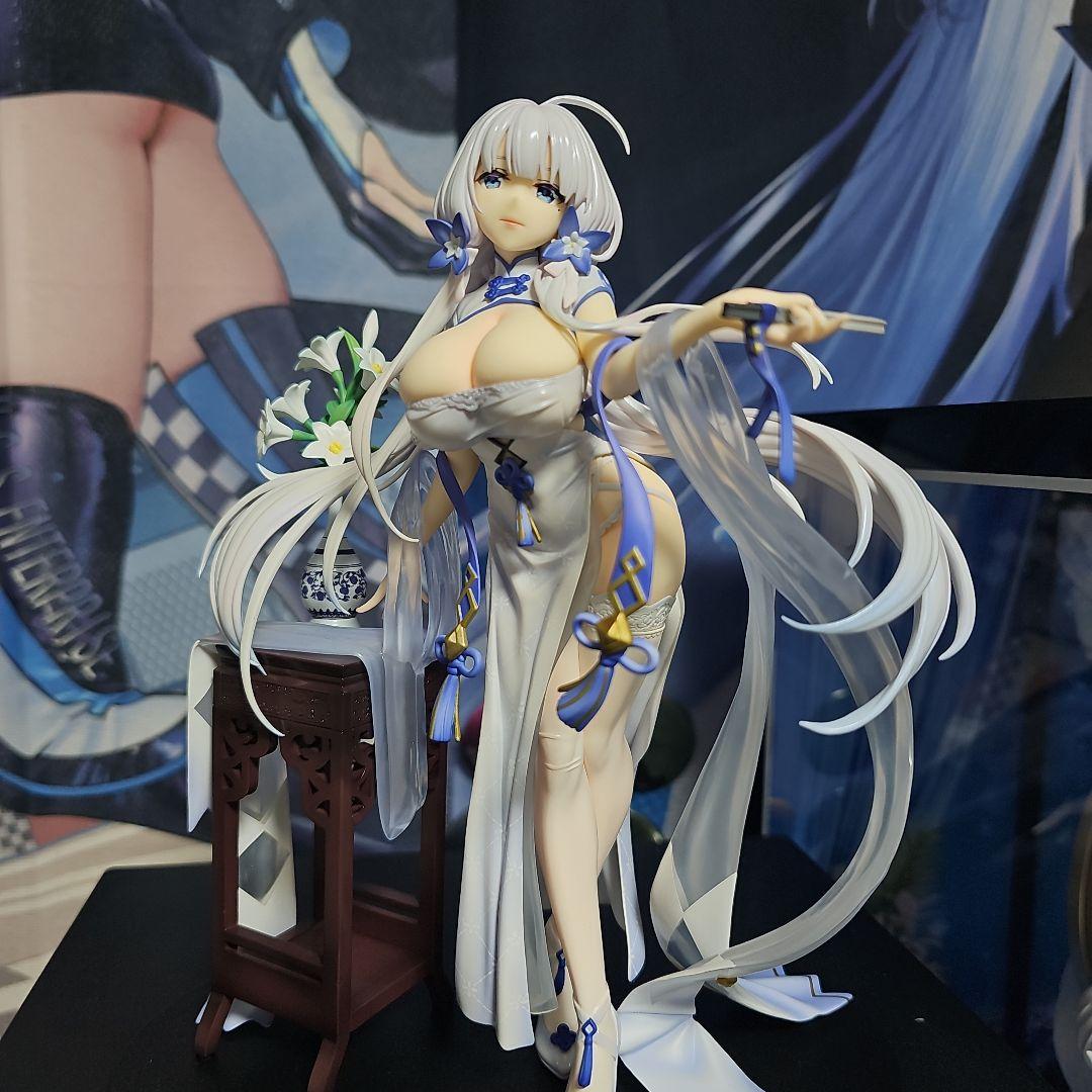 

[USED] Azur Lane Illustrious Scale Figure