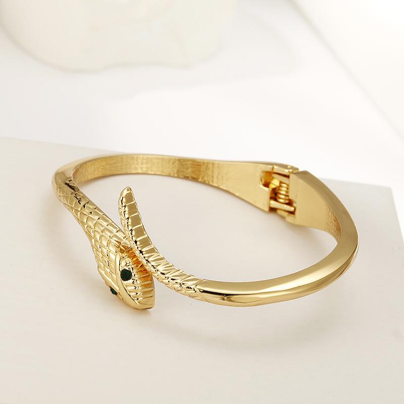 Gold Plated Snake Bone Bracelet: Thin Style, Zinc Alloy with Diamond Accents, Little Fragrant Korean Fashion Accessory