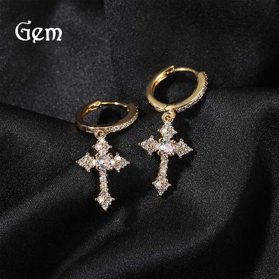 Mini Kreuz Ohrringe Leicht Besetzt mit 5A Zirkon, Schmuck Europäisch und Amerikanisch Schlicht Herren- und Damen Hip-Hop Personalisierte Mode Ohrringe