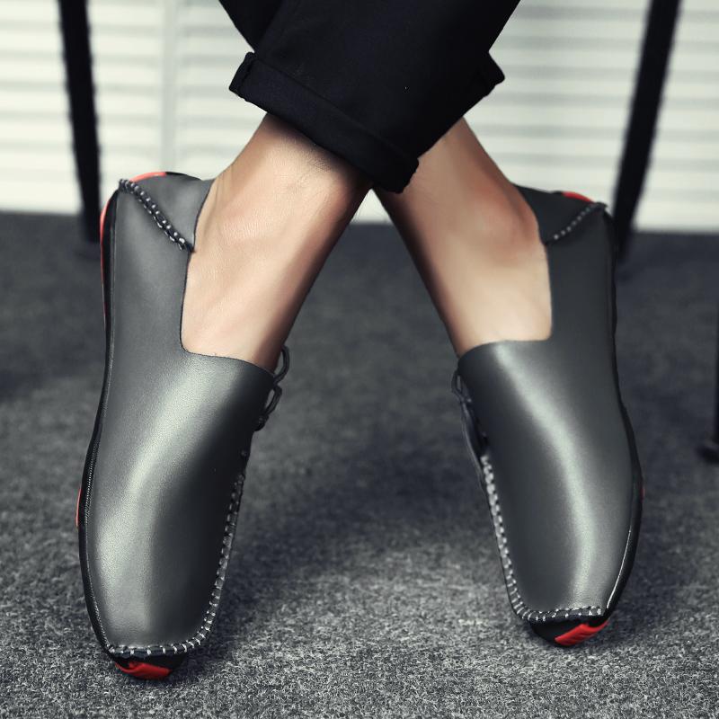 Mockasiner för män Loafer Driving Gommino Comfort Flats Casual Snörning Plus Size Läderskor för män Over Size