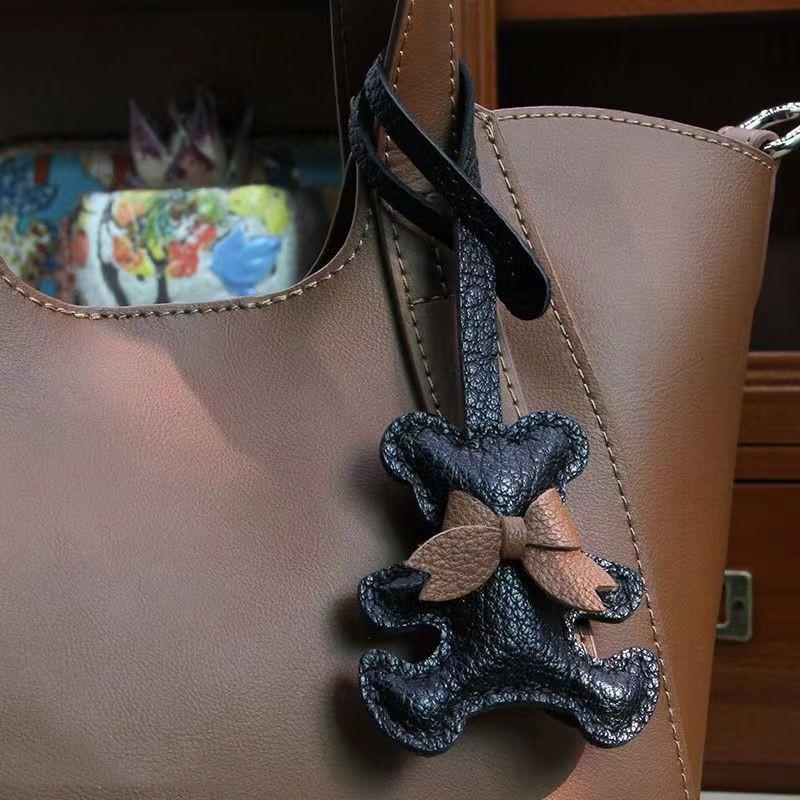 Cartoon PU Animal Key chain Cute Bear Keyring For Women Keychain Backpack Pendant Ornaments Girls Gift