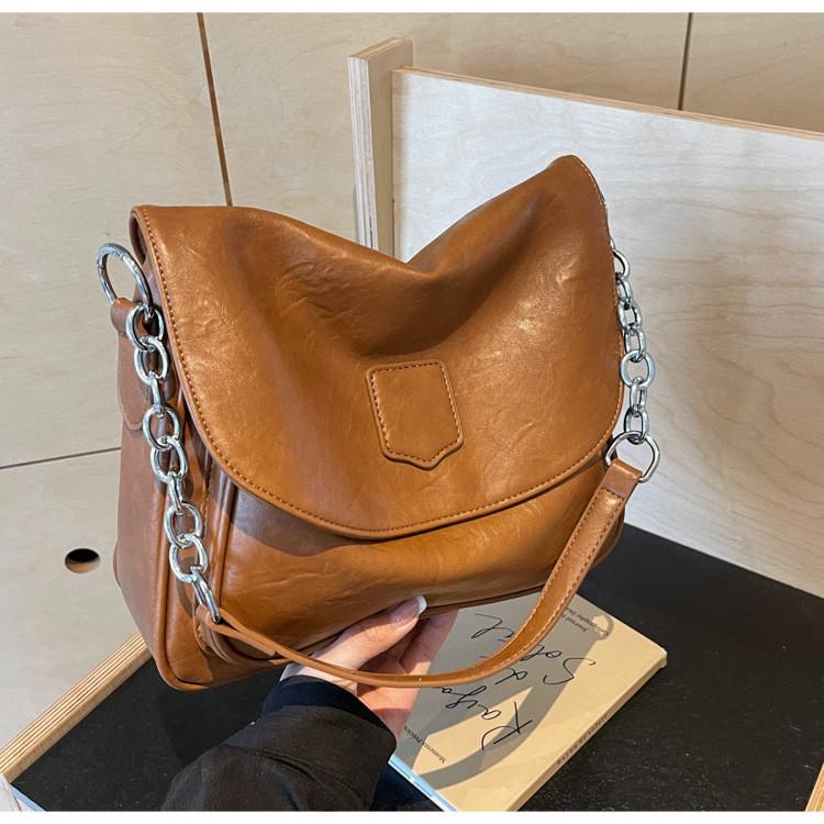 IELGY Retro Messenger Bag High-End Feel Large-Capacity Trendy Simple All-Ma