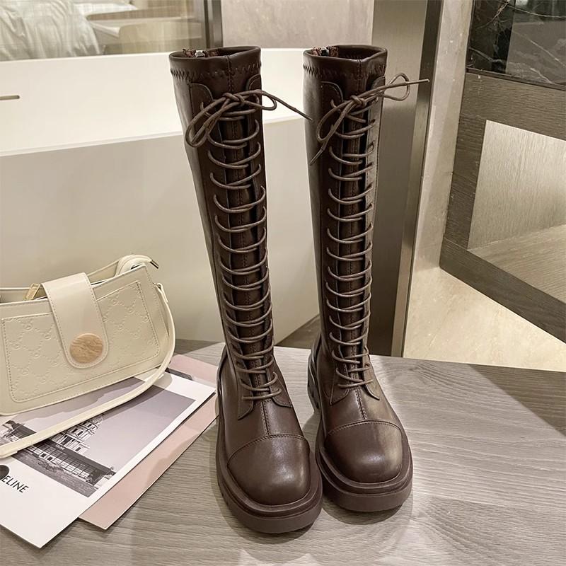 

Женские туфли на платформе, но с ботинками до колена Узкие сапоги Рыцарские сапоги на шнуровке Осенне-зимние белые маленькие длинные сапоги Женские высокие сапоги 40
