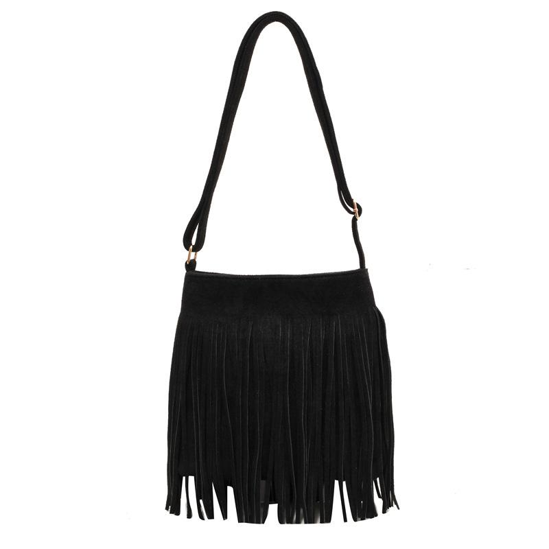 

Женская сумка через плечо с кисточками через плечо чёрный
