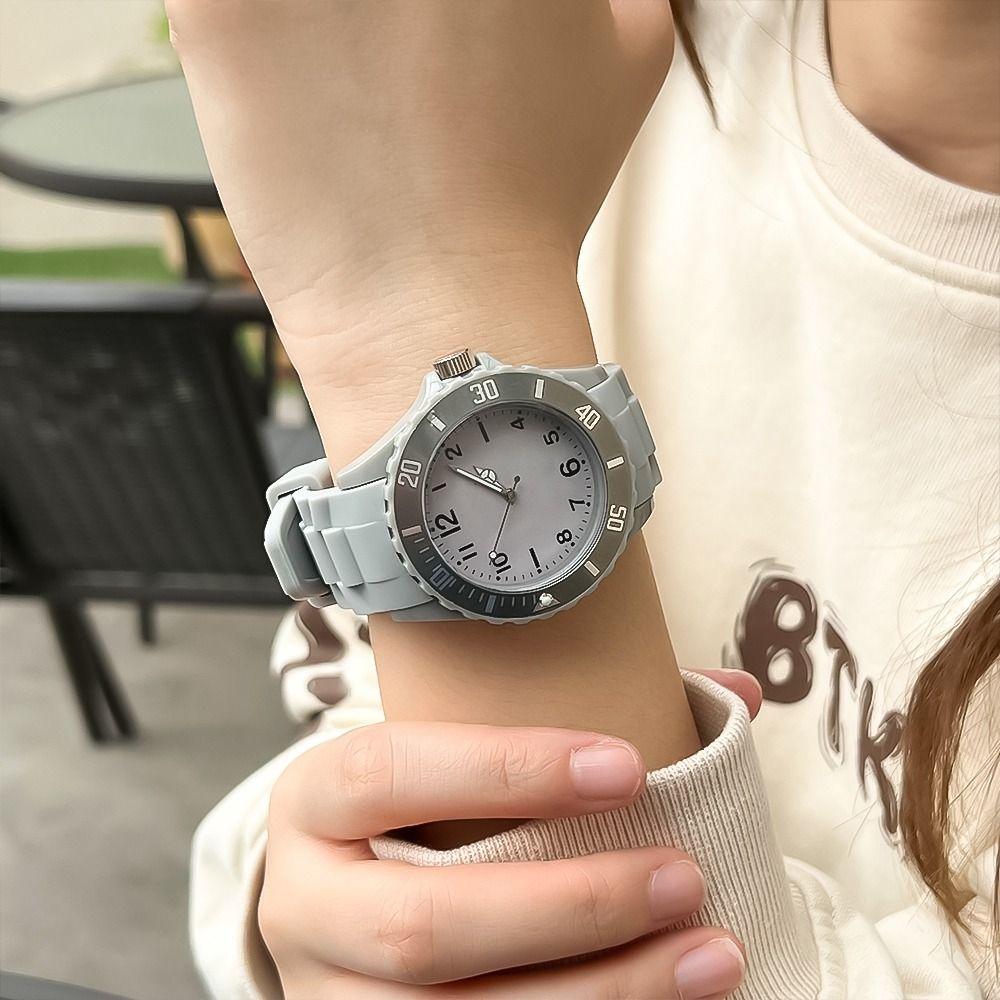 JewelryWe Orologio Sportivo Al Quarzo Per Ragazzi: Regalo Perfetto Con Cinturino In Silicone