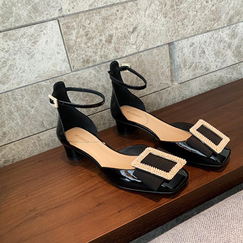 

Grape Ma Nice Island square head one word with buckle sandals shallow mouth rhinestone square buckle single shoes bag head hollow single shoes 40