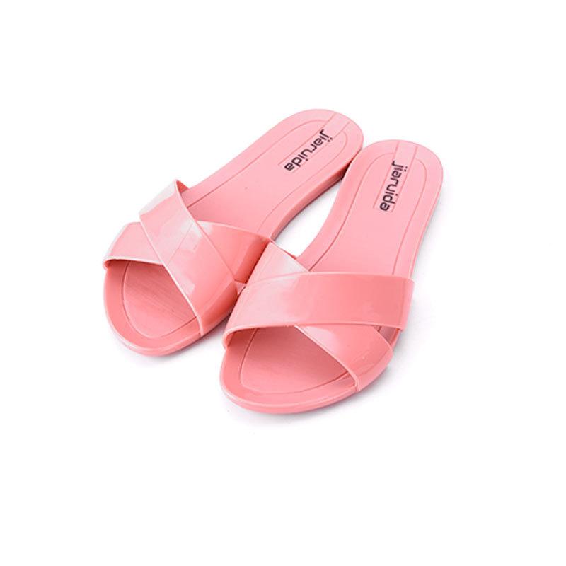 PVC Slippers Women's 2025 Summer Korean Version Dormitory Slippers Flat Bottomed Lightweight Comfortable Jelly Crystal Slippers