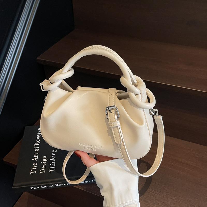 Premium Sense Super Fire Niche Bag Women's 2025 New Summer Versatile Messenger Bag Fashionable Portable Pleated Small Bag