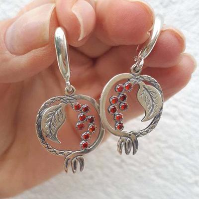Vintage Dangle Earrings for Women Creative Plant Leaves Red  Earrings Lovely Jewelry Silver Color Gifts