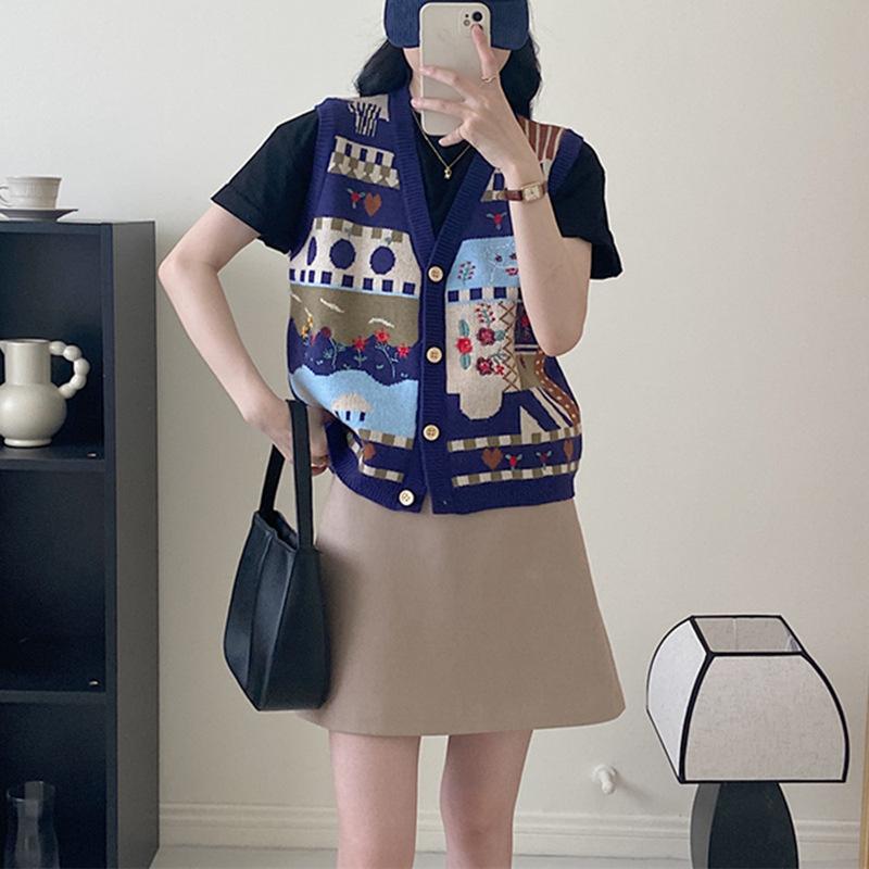 Women's Embroidered Knitted Cardigan Vest Women's Spring and Autumn Clothing New Loose Outer Vest