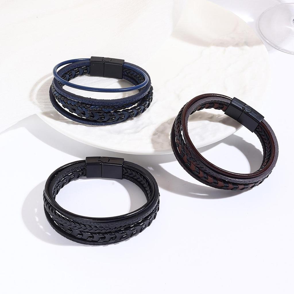 Bracciale da uomo in pelle multistrato retrò con bracciale aperto in lega