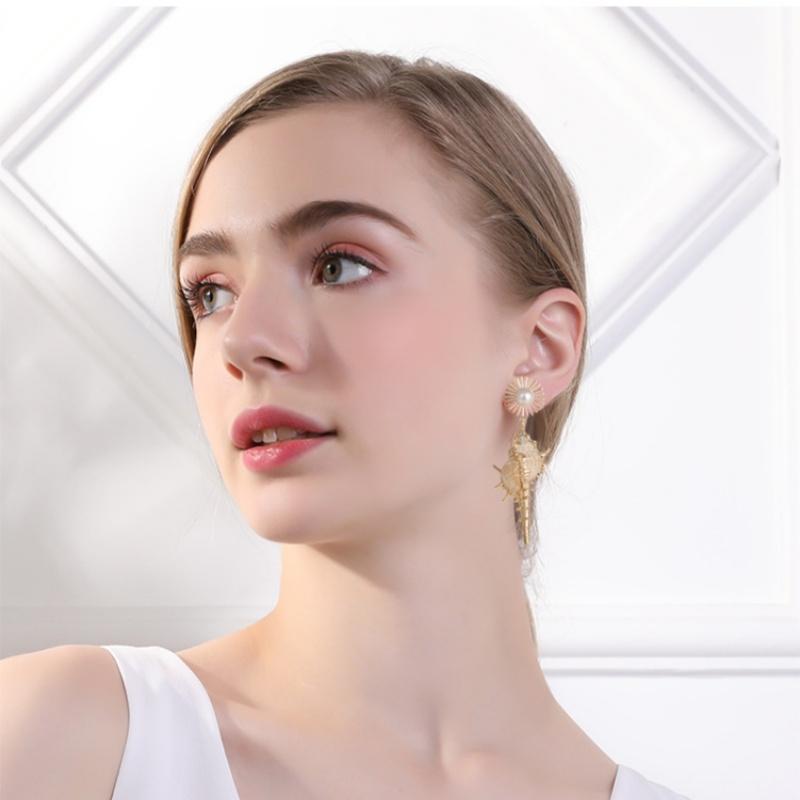 New Pearl Conch Earrings Personalized Fashion Women's Earrings Creative Alloy Holiday Party Girls Jewelry Gifts