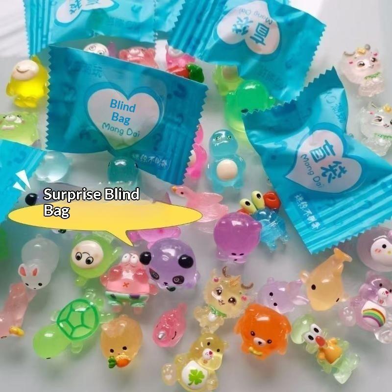 60PCS Glow in Dark Surprise Blind Bags Mini Luminous Animal Figurines for Dollhouse Potted Desktop Ornament Party Giveaways