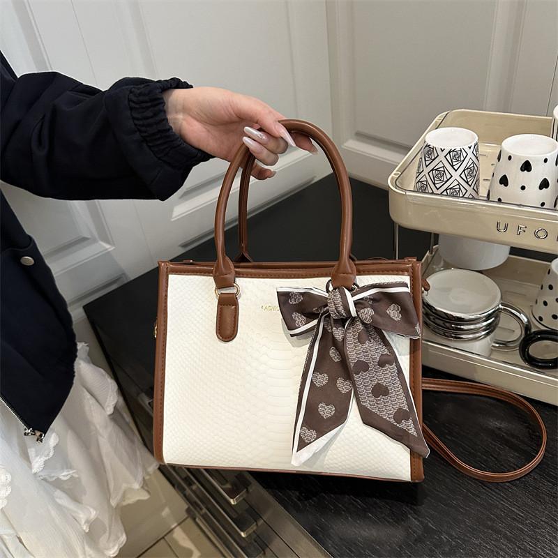 Urban Minimalist Pu Bucket Bag With Zipper Closure For Daily Use