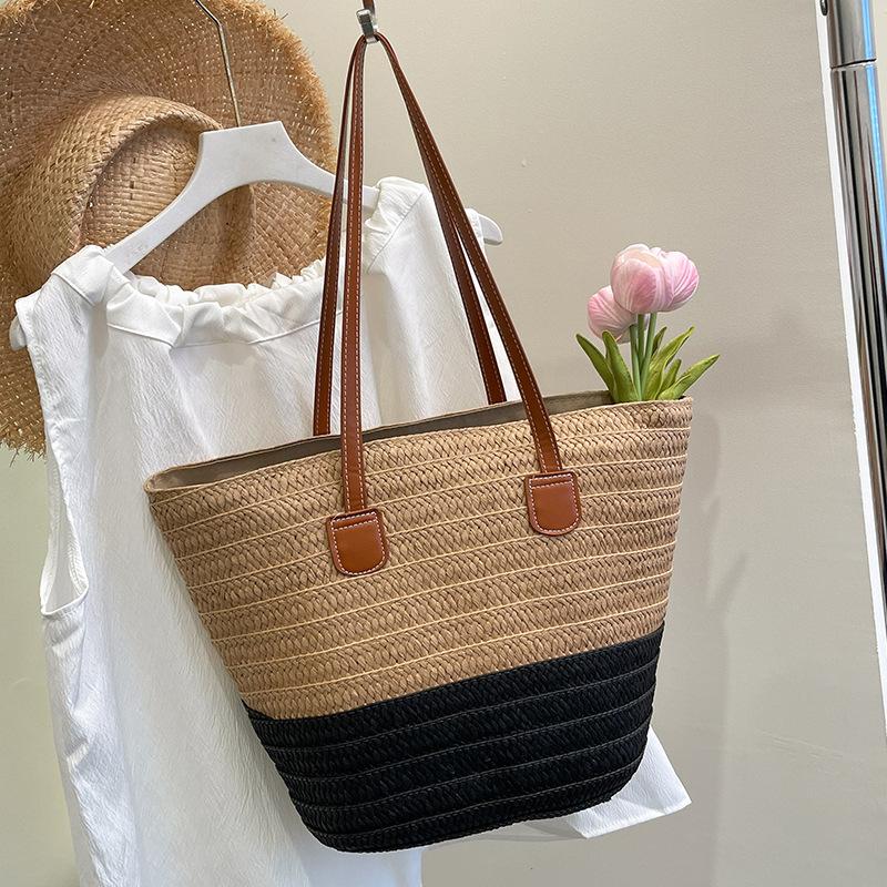 New Versatile Simple and Fashionable Straw Woven Bag Large Capacity Shoulder Bag Handbag Retro Beach Bag Women's Bag Knitting
