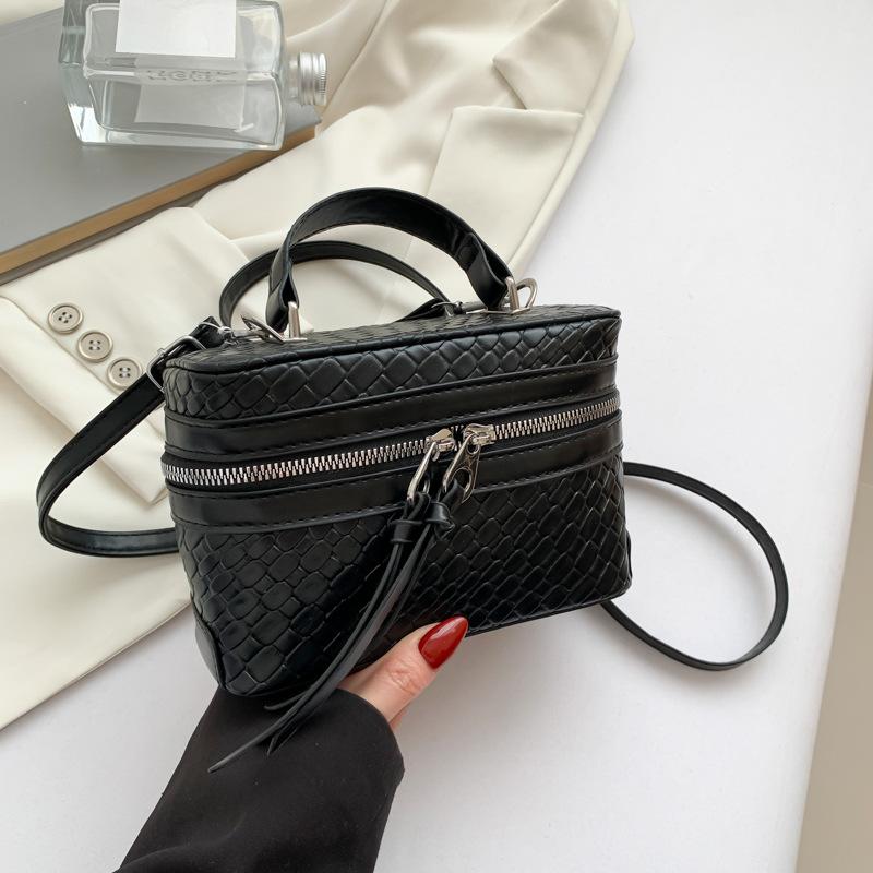 

Однотонная повседневная женская сумка-коробка, новая модная популярная модная сумочка, повседневная универсальная сумка-мессенджер через плечо