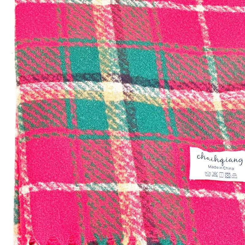 New Christmas atmosphere scarf women's winter Korean retro red plaid with warm long shawl scarf
