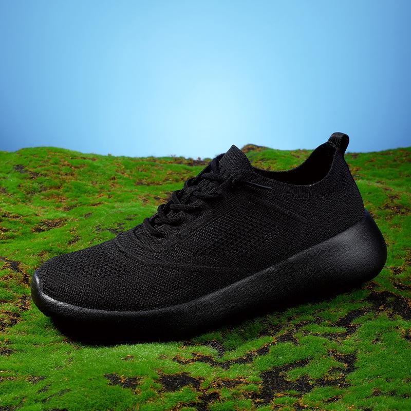 Spring lace-up cushioning running shoes men's and women's large-size fly-woven outdoor lightweight and breathable casual sports shoes