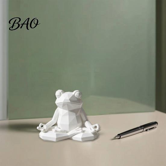 Frog Figurine Yoga Sculpture, 3D Printed Meditating Figurine, Faceted Frosted Texture Figure Sit in Meditation Statue for Desk Shelf Room Zen